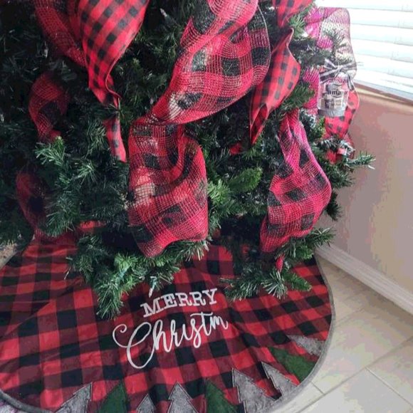 32 Inch Christmas Tree Skirt, Soft Red and Black Plaid Christmas Tree Mat - Picture 2 of 8